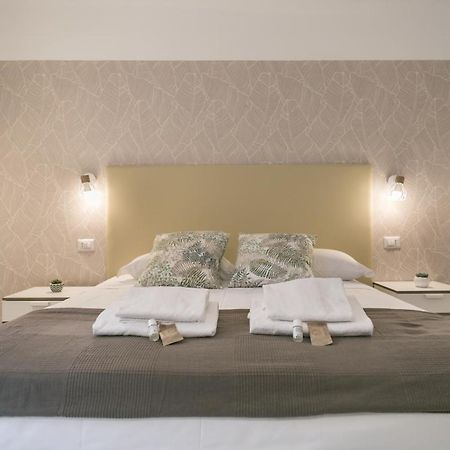 White Candia Guesthouse Rzym Zewnętrze zdjęcie