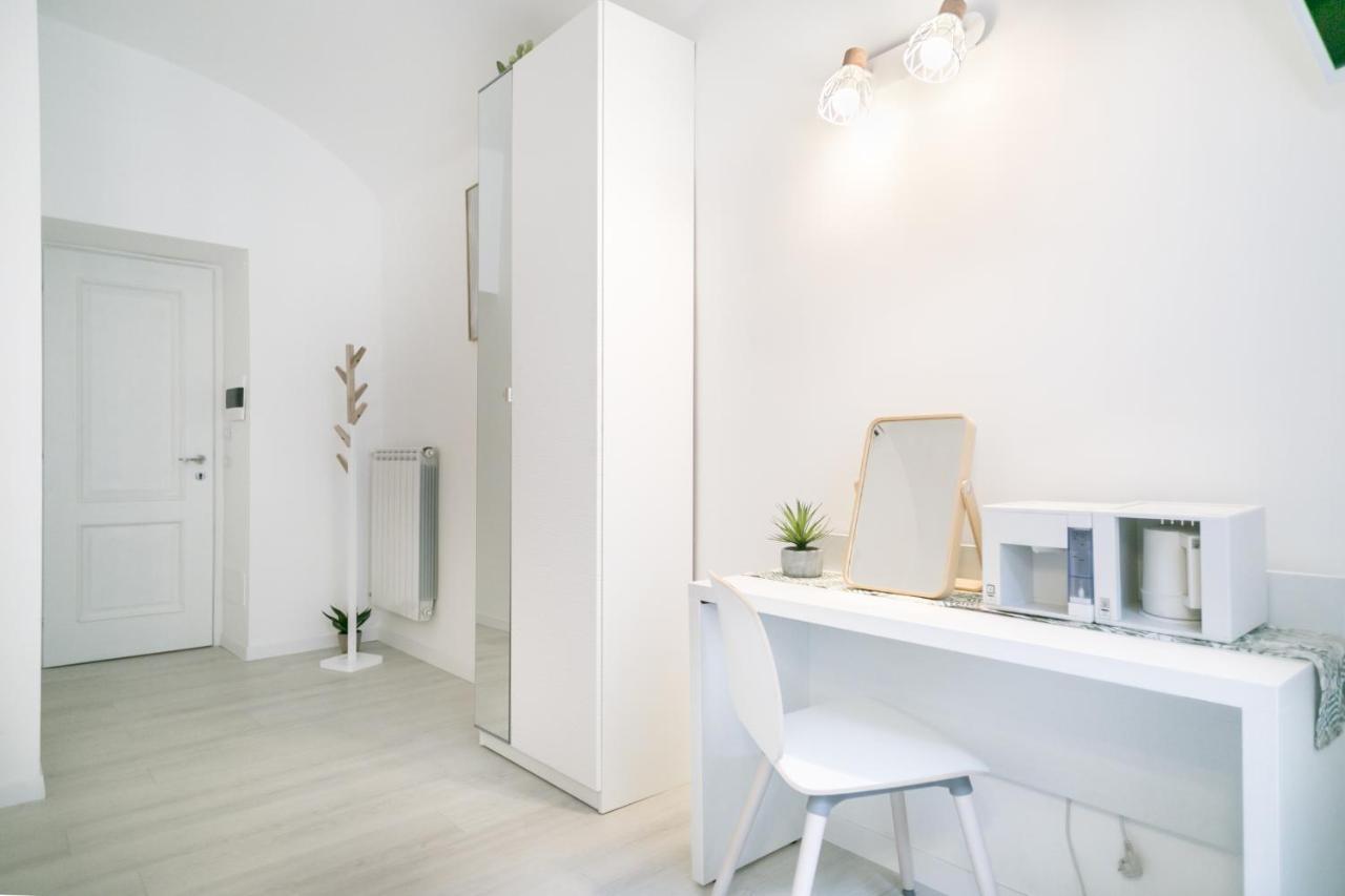 White Candia Guesthouse Rzym Zewnętrze zdjęcie