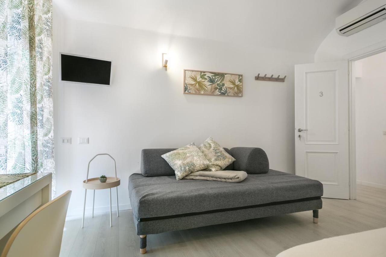 White Candia Guesthouse Rzym Zewnętrze zdjęcie