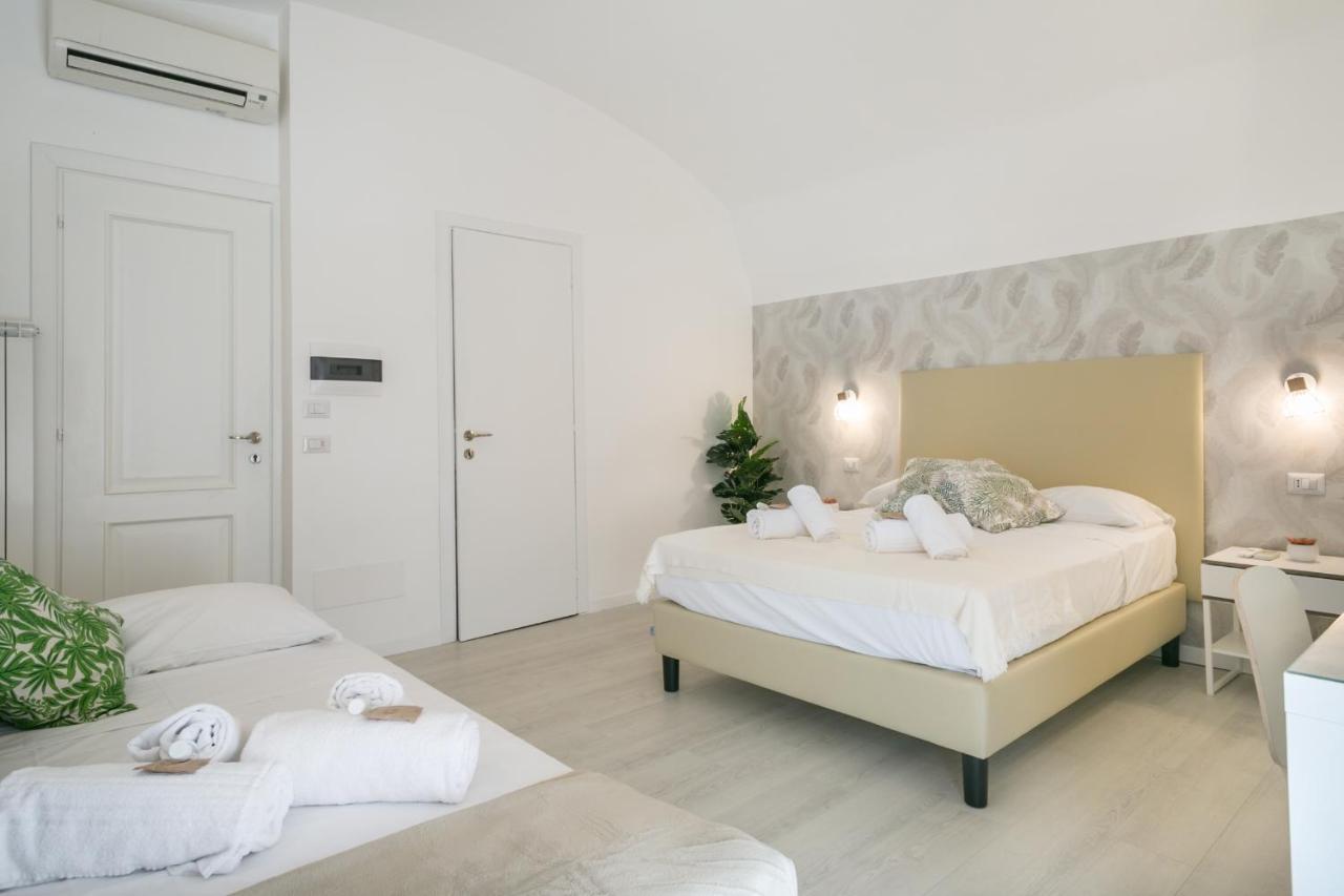White Candia Guesthouse Rzym Zewnętrze zdjęcie